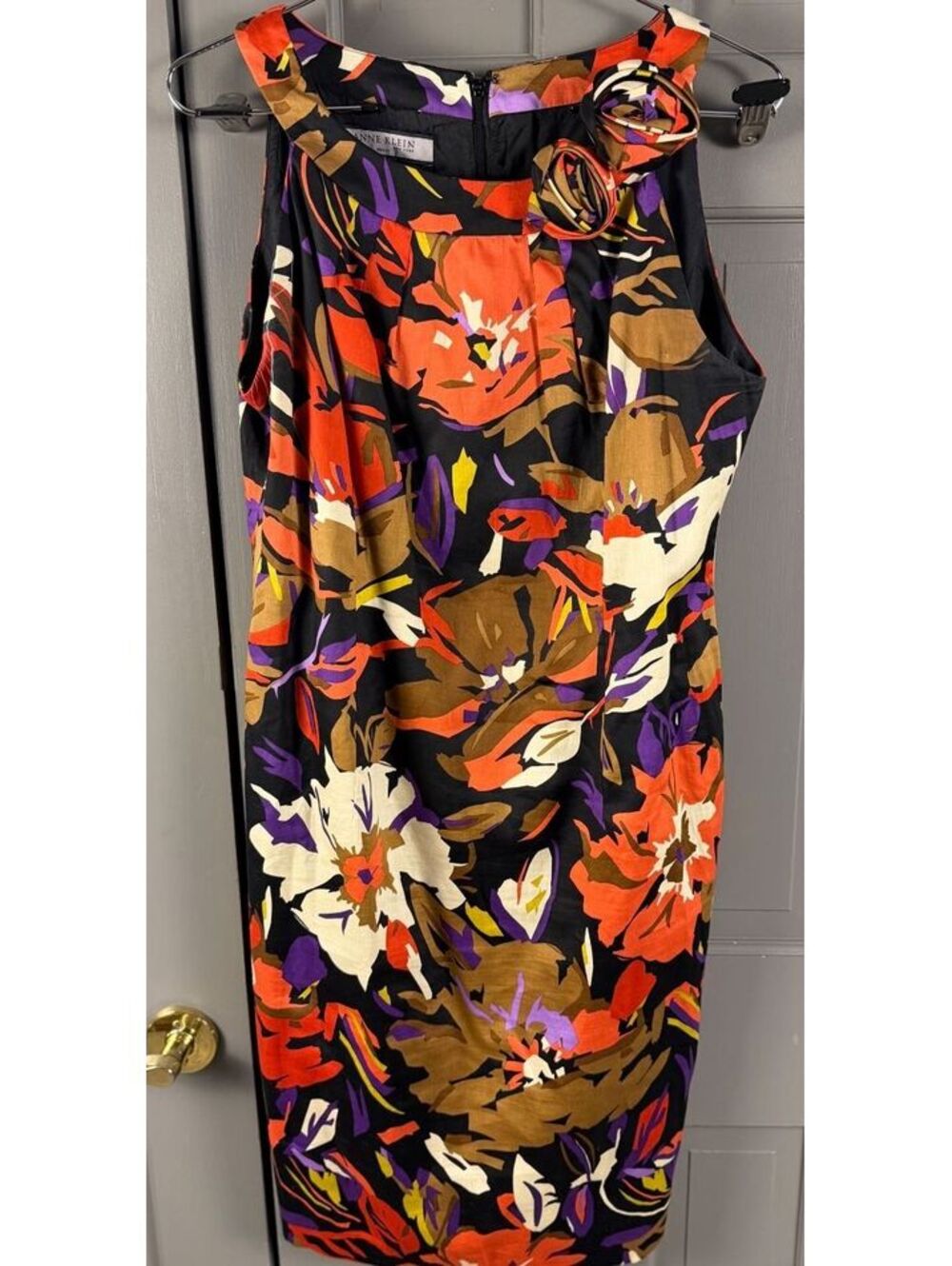 Anne Klein Women's Floral Sleeveless Sheath Dress with Rosette Detail, Size 8
